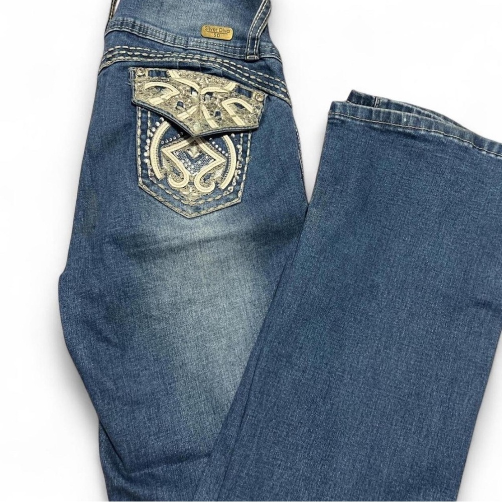 Blue Colombian Denim Jeans with Embroidered Pocket